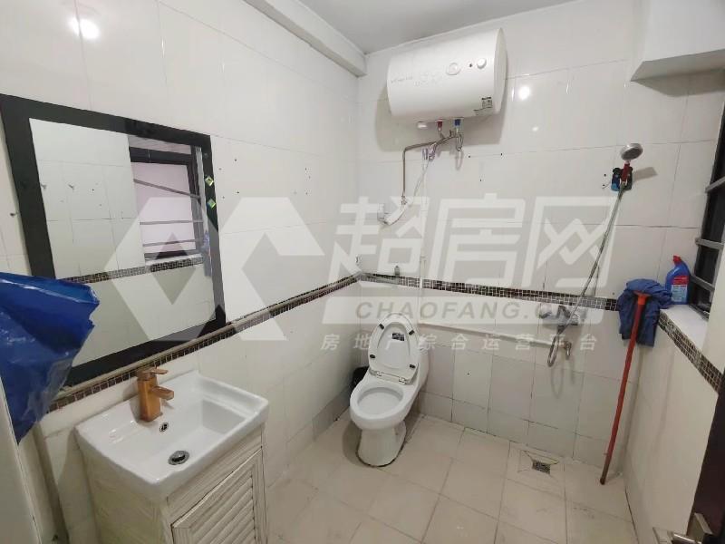 勒水名筑二手房厨房及卫生间