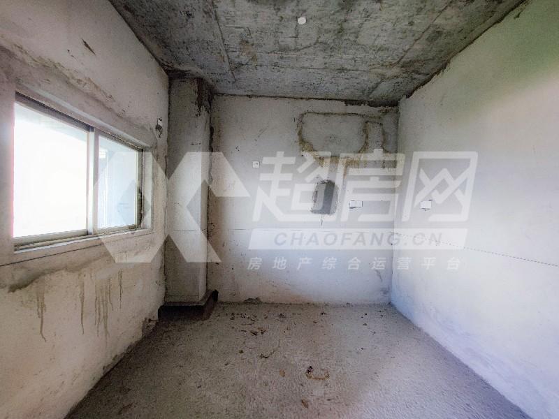 新城湾畔二手房厨房及卫生间
