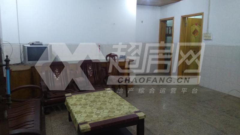 杏中教苑出租房客厅