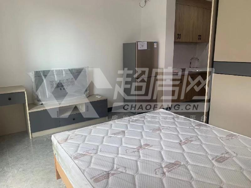 嘉仑台出租房客厅