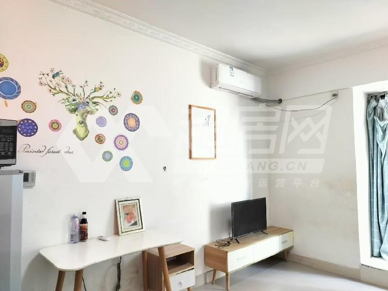 西山上筑出租房卧室