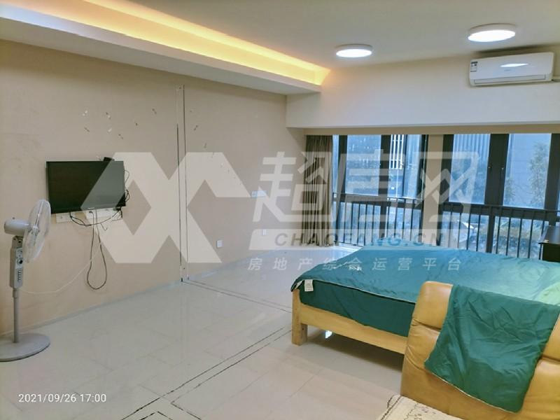 保利中辰大厦出租房卧室