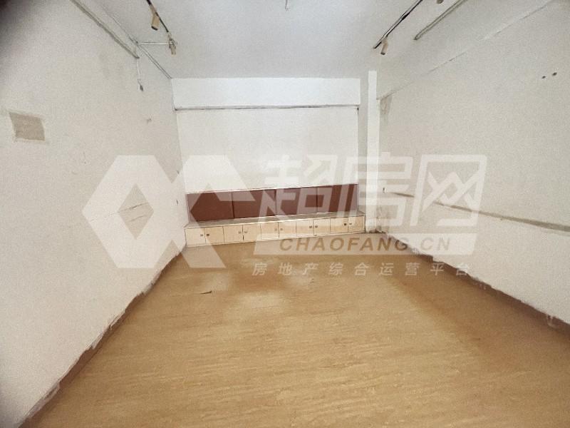 凯茵花园出租房卧室