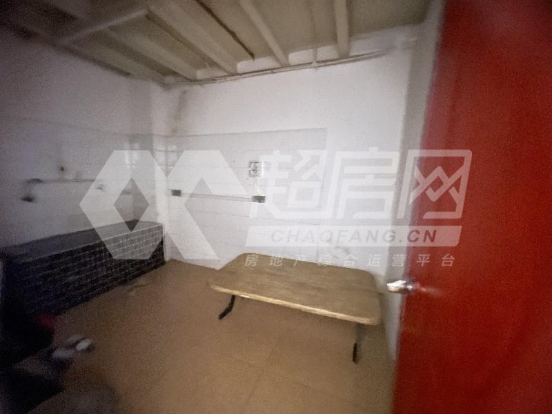 凯茵花园出租房卧室