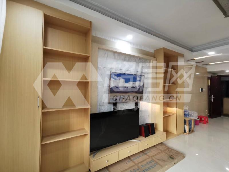 雅居乐花园（大良）出租房客厅