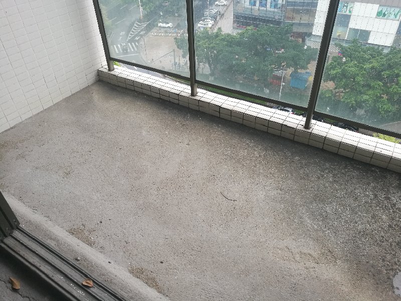 嘉信帝苑出租房阳台