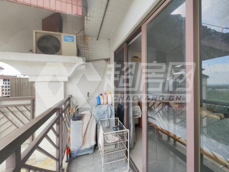 海悦新城出租房阳台