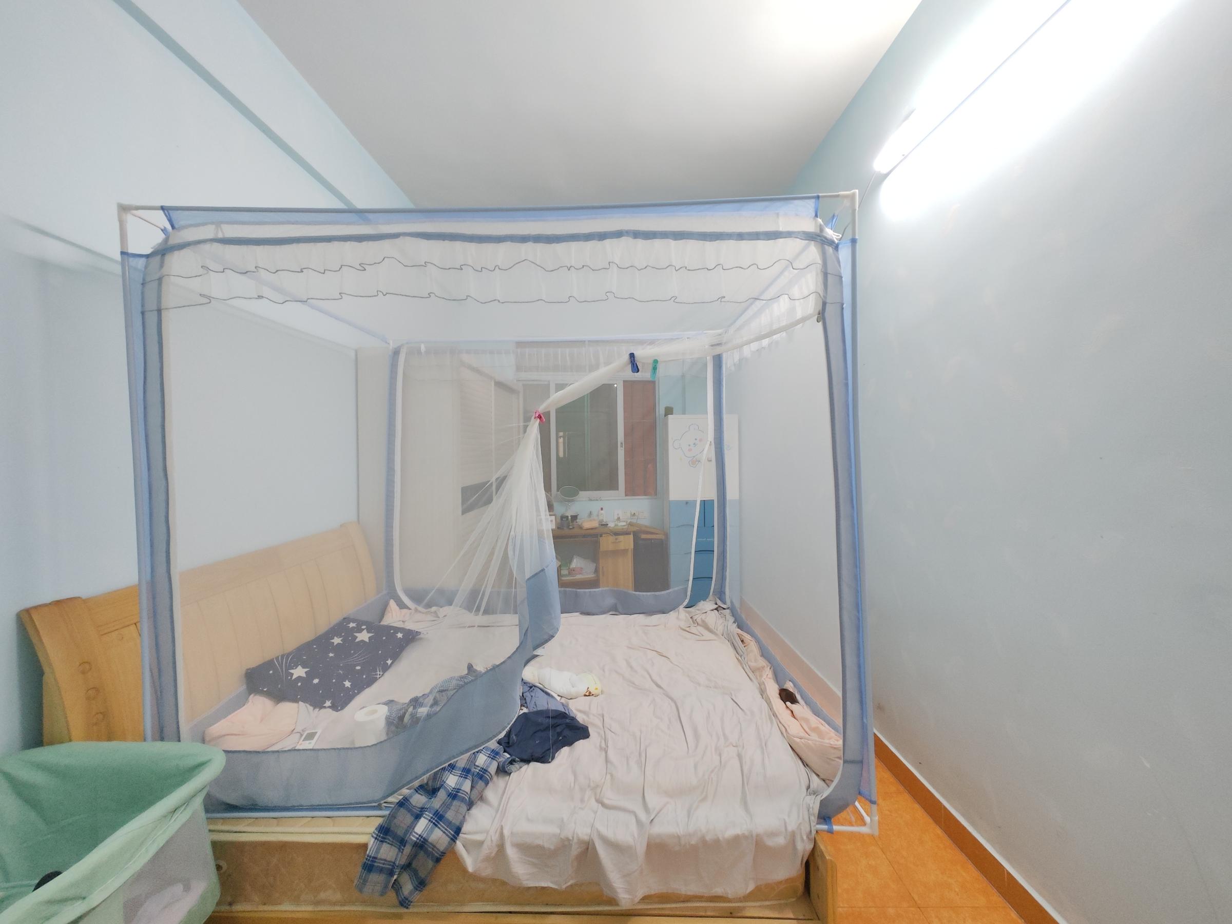 府又居委会出租房卧室