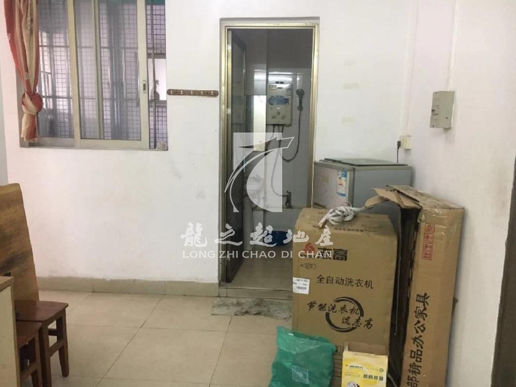 康明楼出租房客厅