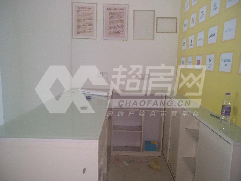 雅居乐花园（大良）出租房卧室