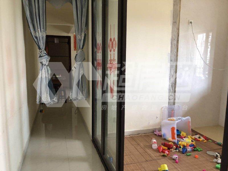 容桂碧桂园出租房书房