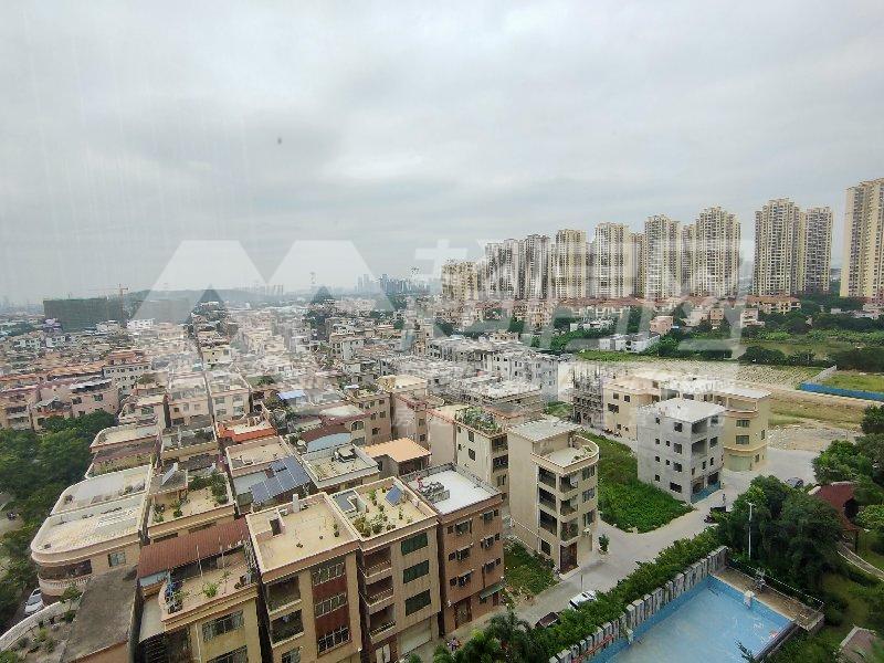 合峰东岸出租房阳台
