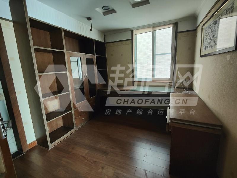 金桂花园出租房阳台