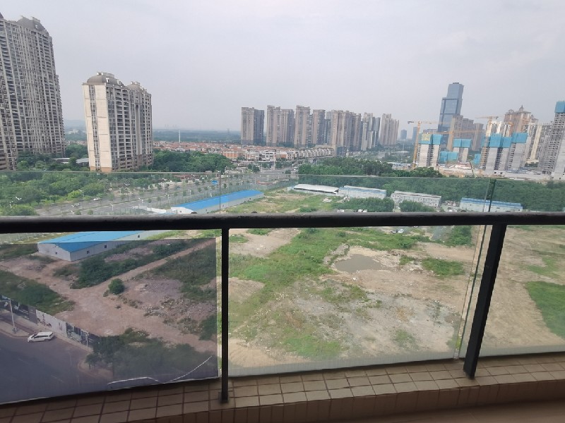 明日华府出租房阳台