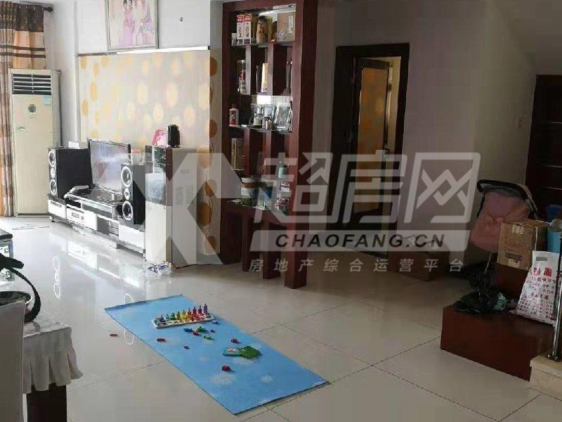 盈逸居出租房客厅