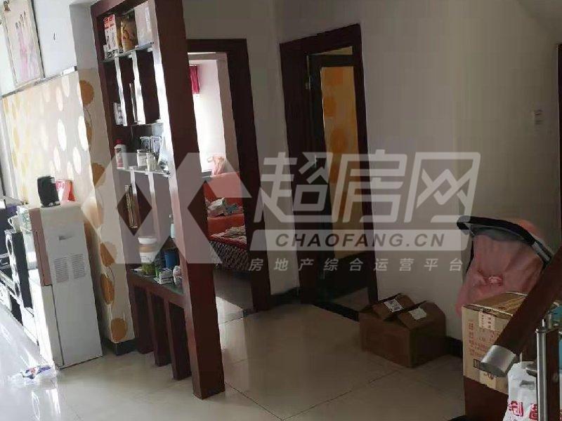 盈逸居出租房客厅