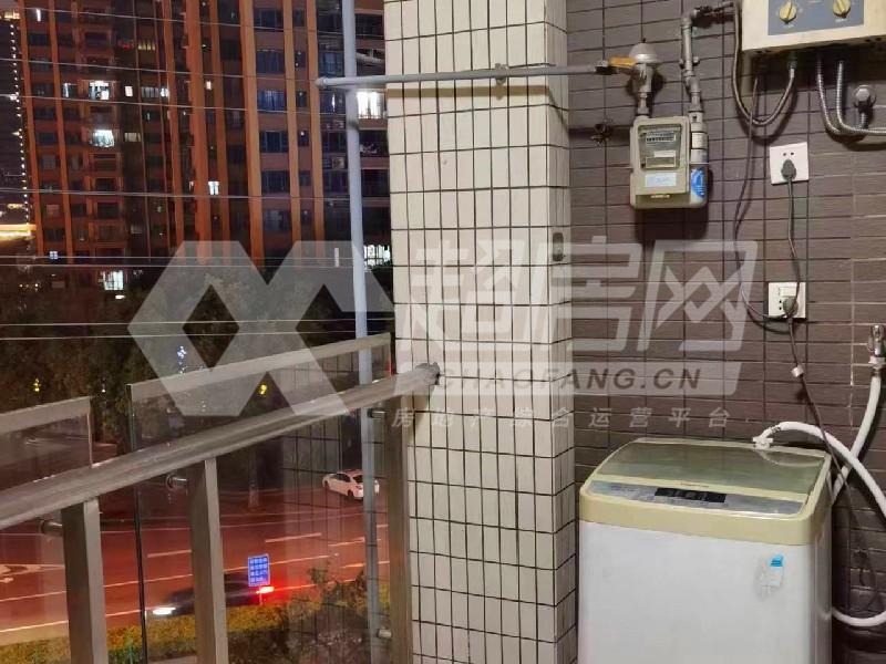 新境界出租房客厅