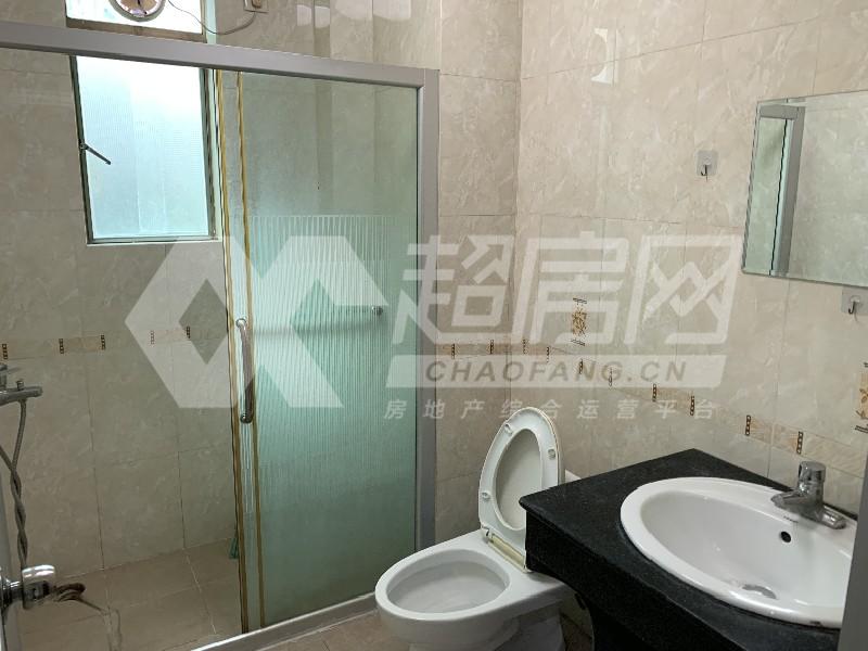 星豪湾出租房书房
