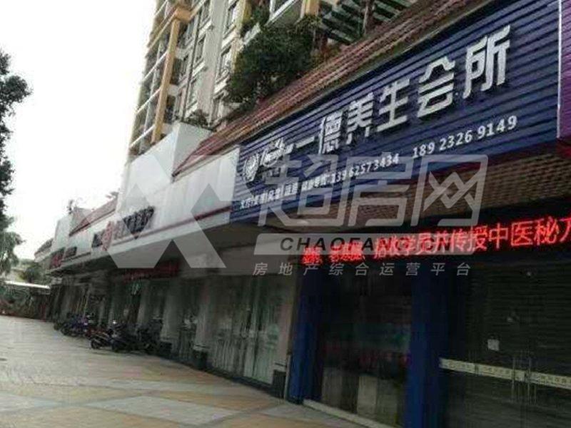 东圣维拉出租房阳台