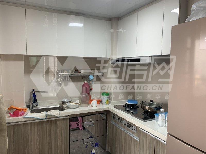 雅居乐英伦首府出租房卧室