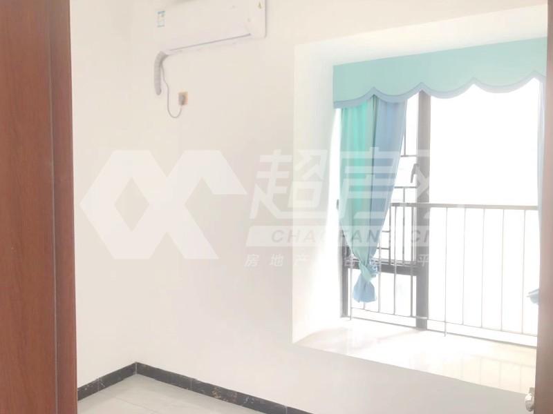 龙江中心出租房卧室