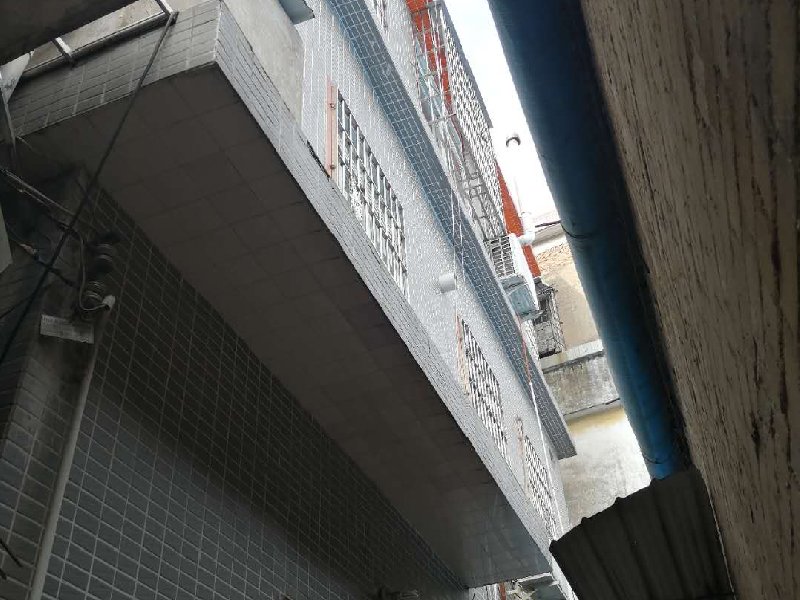 上佳市居委会二手房