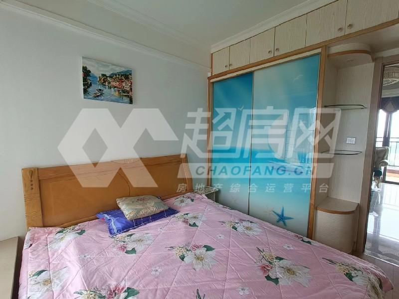 万科缤纷西园出租房卧室