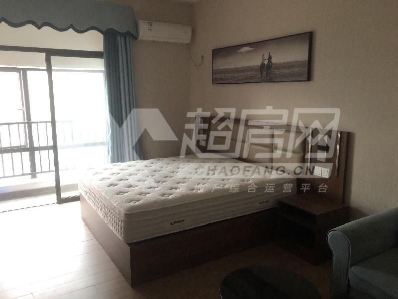 林上湾出租房卧室