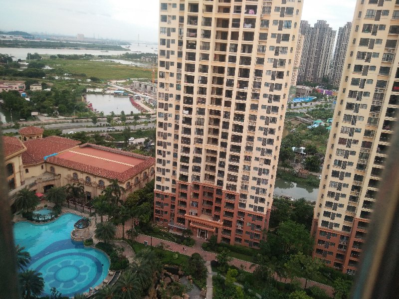 金域天下出租房阳台