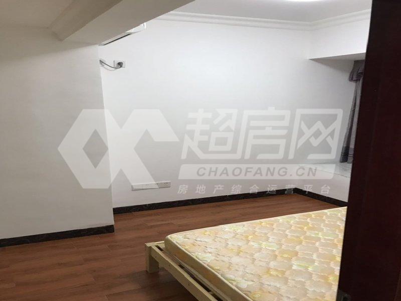 雅丽豪庭出租房卧室