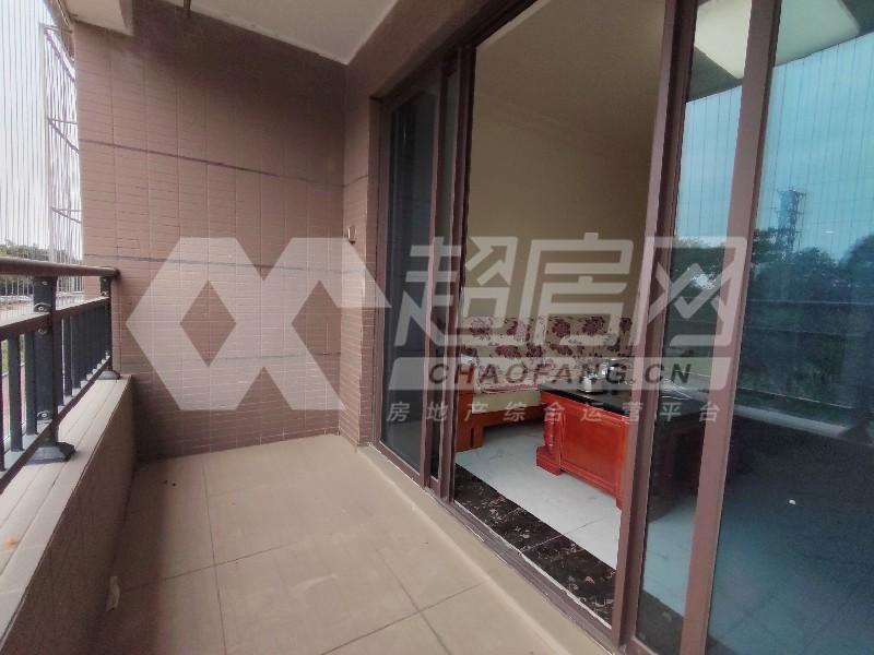 伦教碧桂园珑湾苑出租房阳台