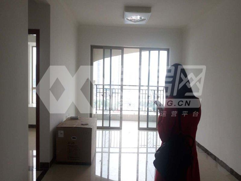 东圣维拉出租房客厅