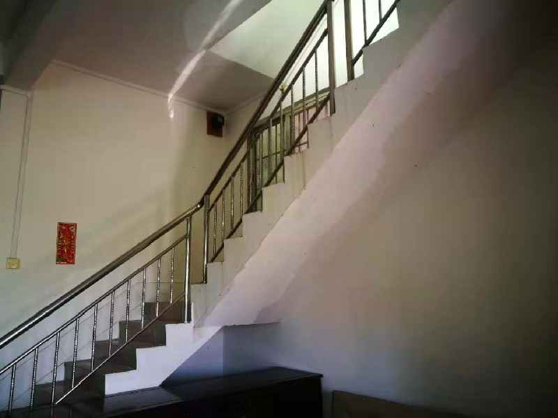 黄连居委会出租房客厅