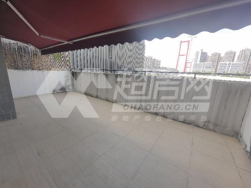 碧桂园风情荟庭出租房露台