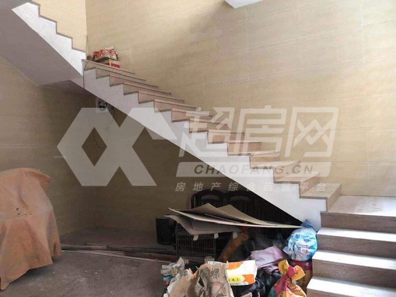 逢沙村委会出租房书房