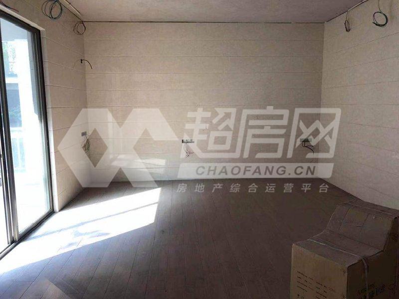 逢沙村委会出租房卧室