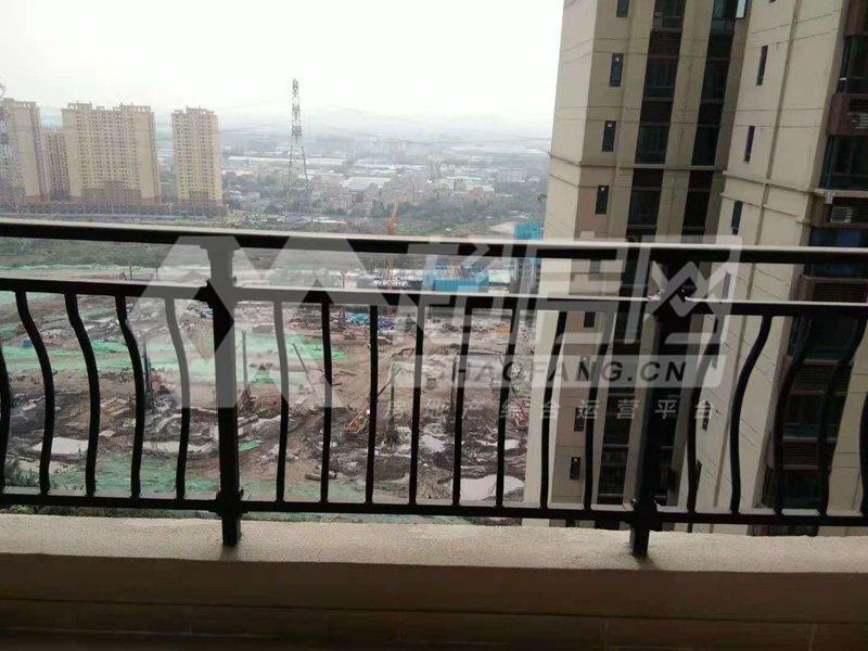 碧桂园右里苑出租房阳台