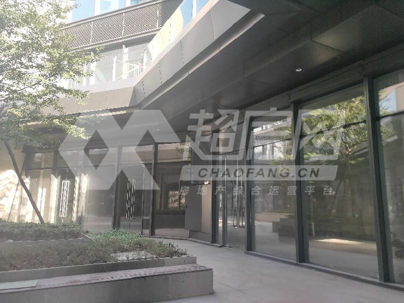 保利中悦公寓出租房客厅