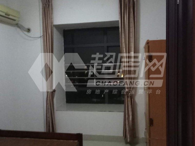 都汇豪庭出租房卧室