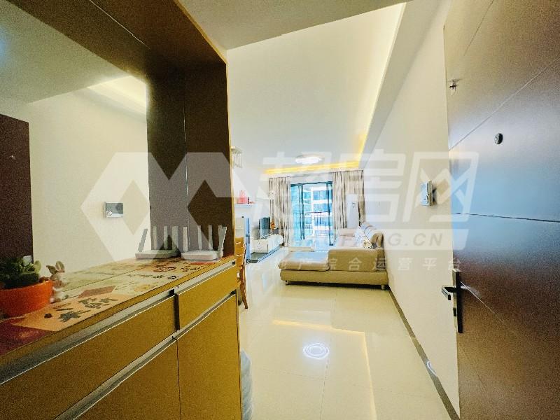 雅居乐花园（大良）出租房客厅
