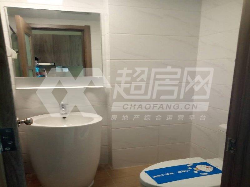 碧桂园风情荟庭出租房卧室