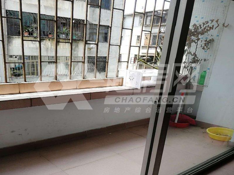 锦绣一村出租房阳台
