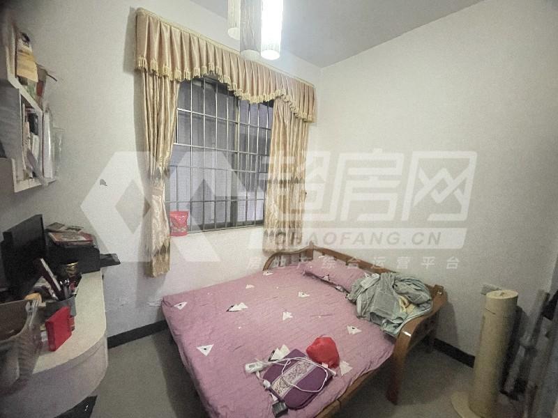 凯茵花园出租房卧室