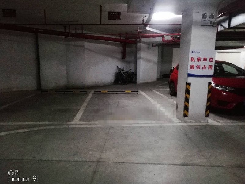 伦教保利中央公园出租房卧室