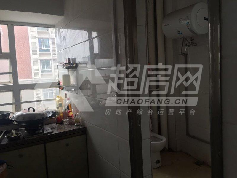 成业楼出租房卧室