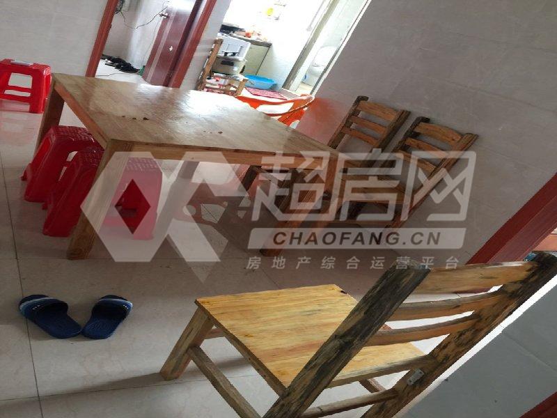 成业楼出租房卧室