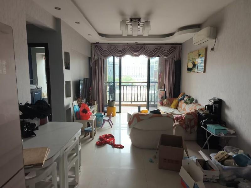 凯蓝名都出租房客厅