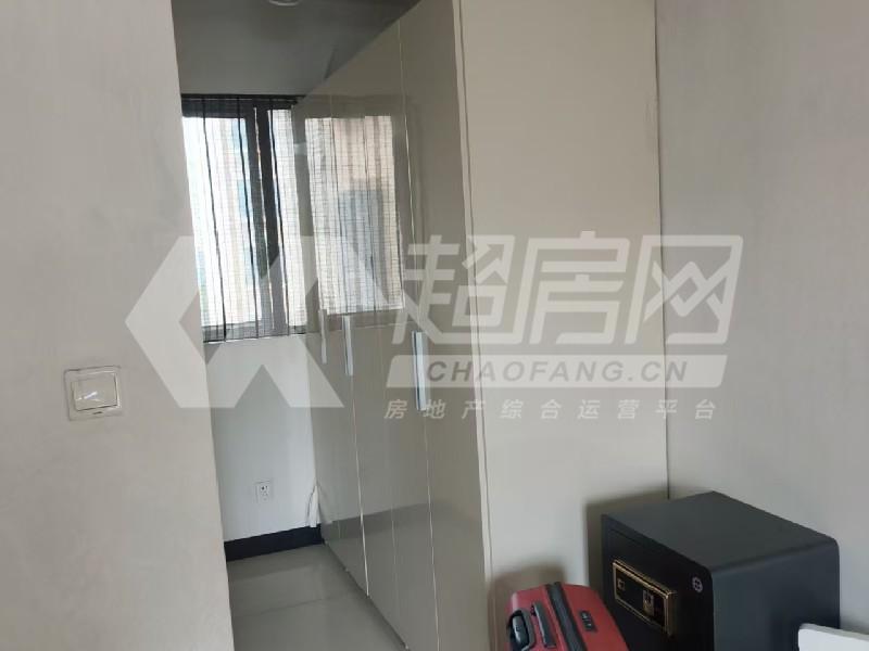 凯蓝名都出租房卧室