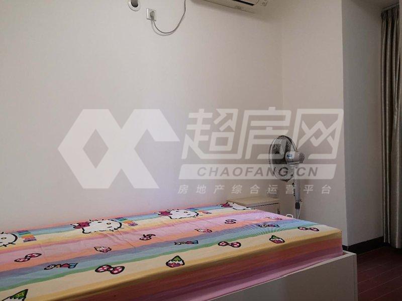 新境界出租房卧室