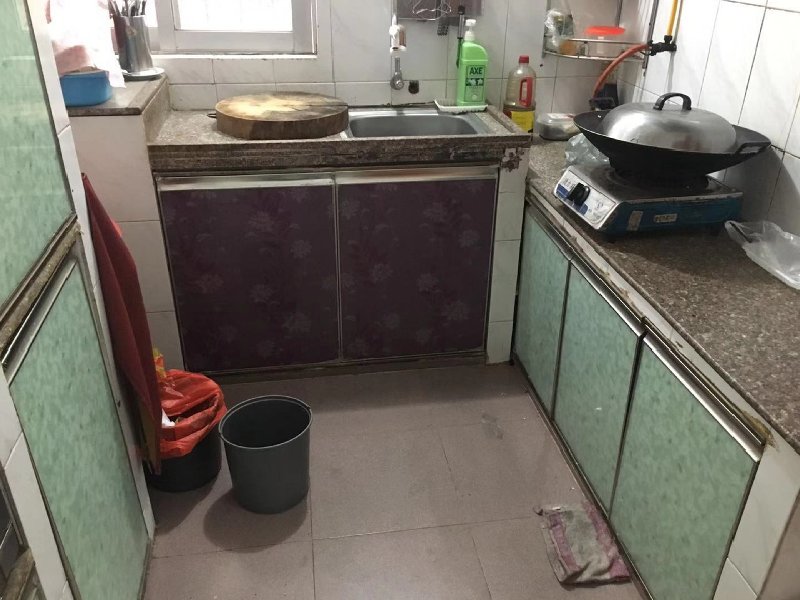 连平花园出租房厨房及卫生间